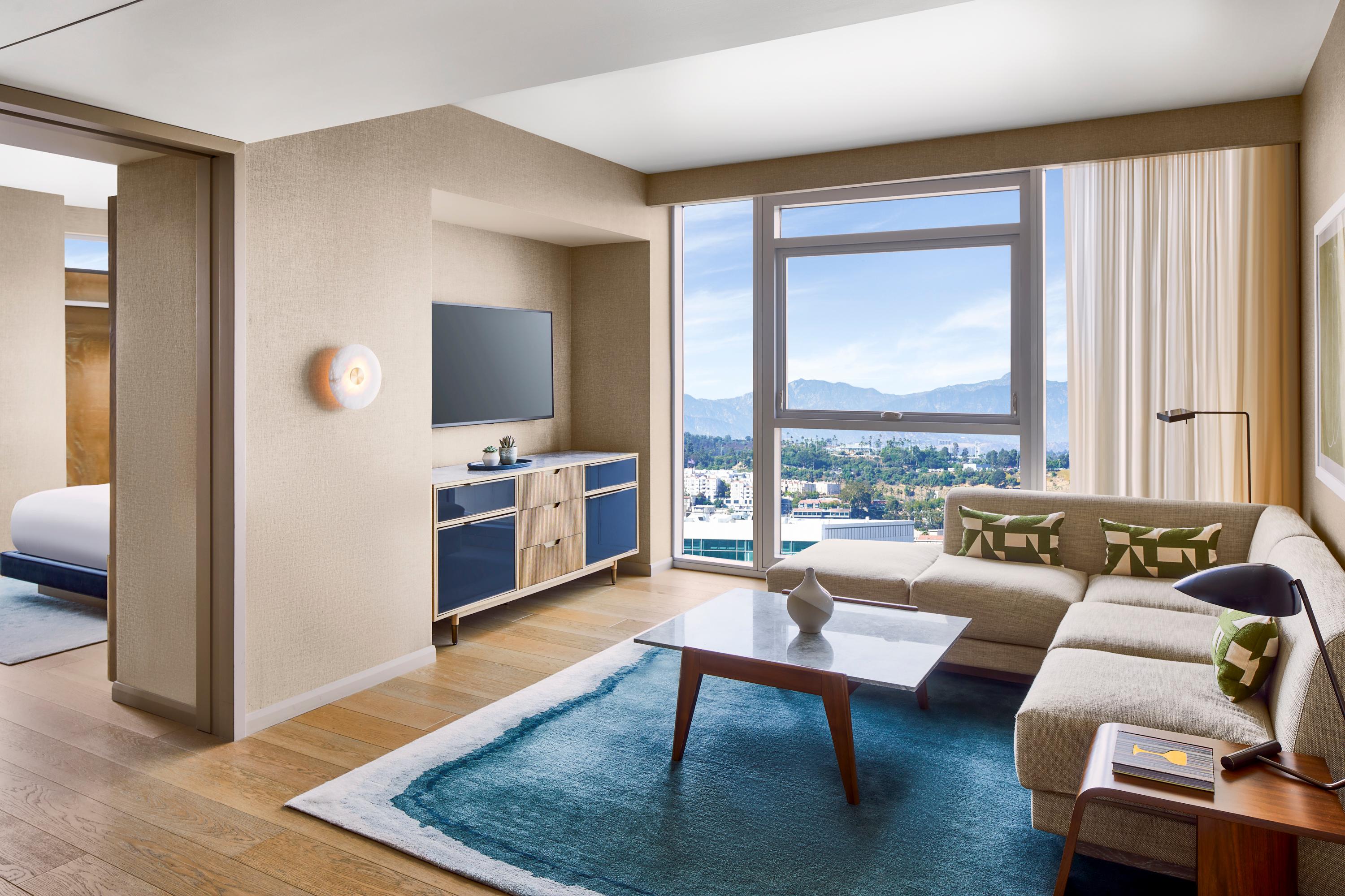 Mountain View Suite