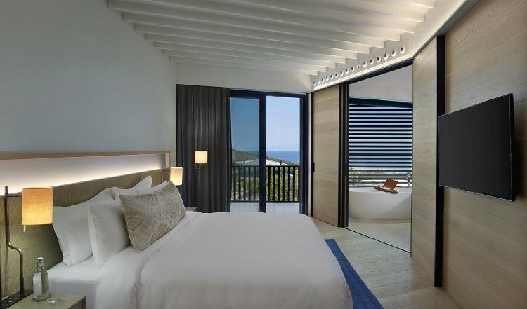 Superior King or Twin Sea View