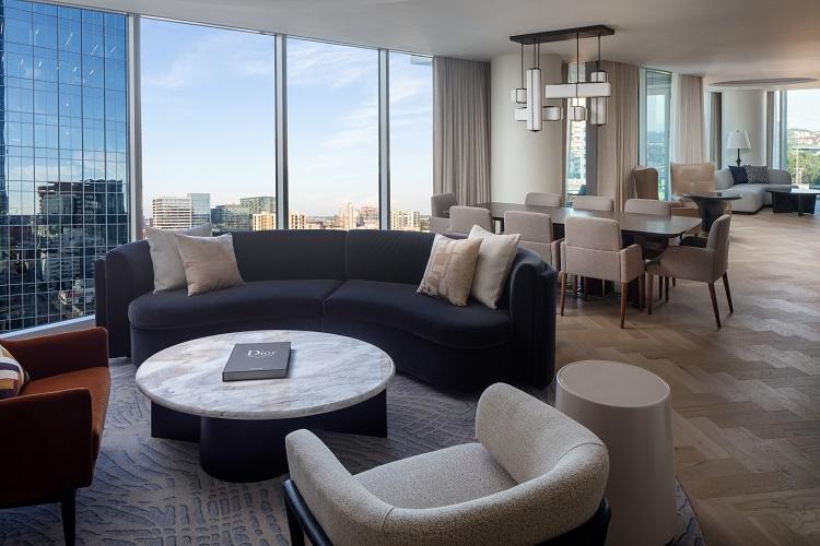 Premium Suite One King Bed