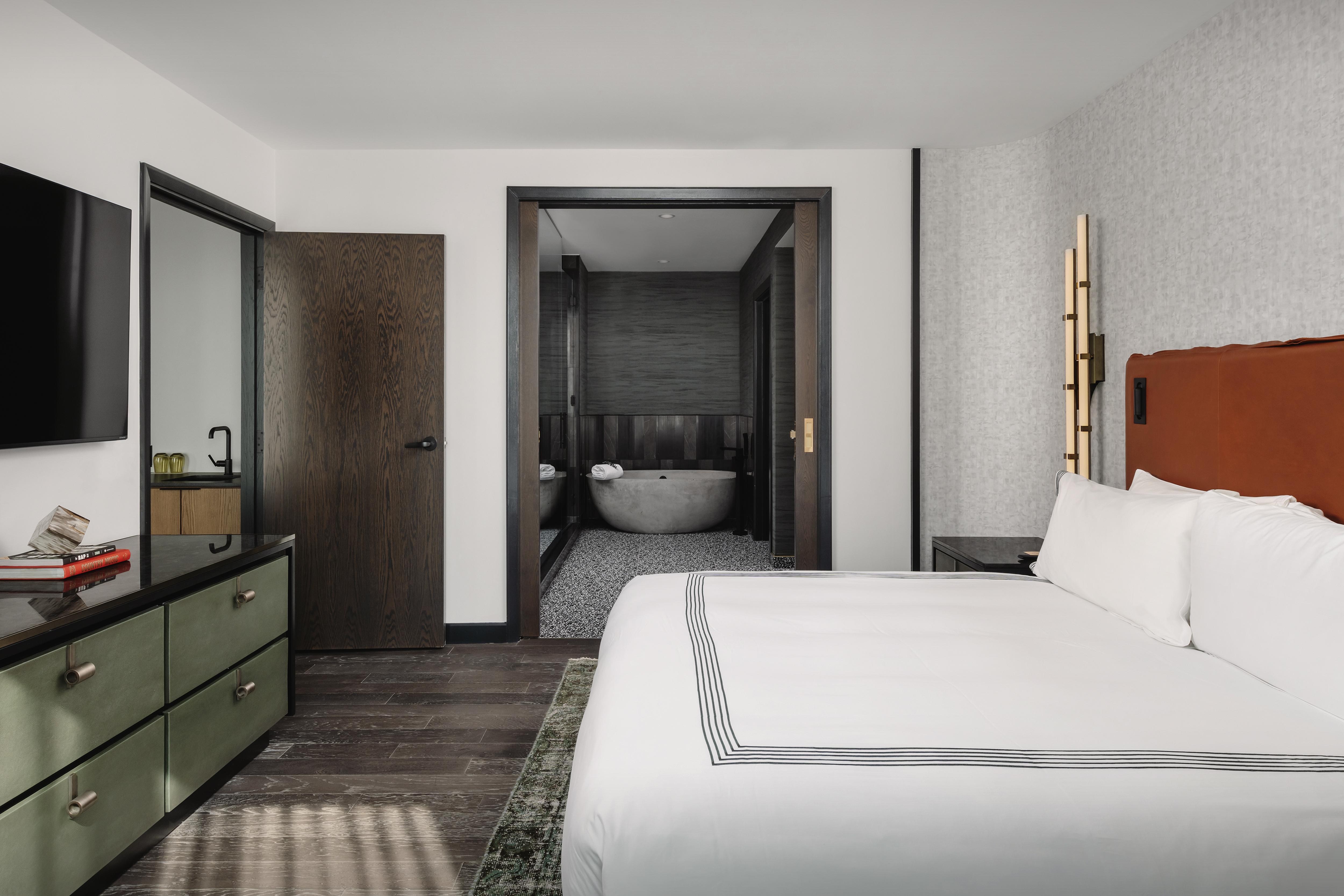 Thompson Suite