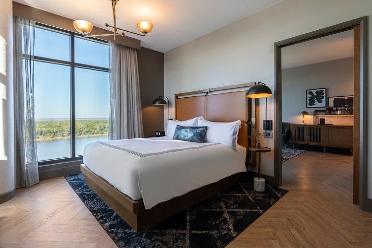 Premier Suite Corner, Riverfront