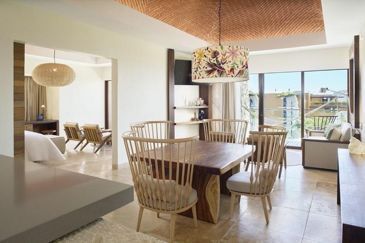 River Master Suite