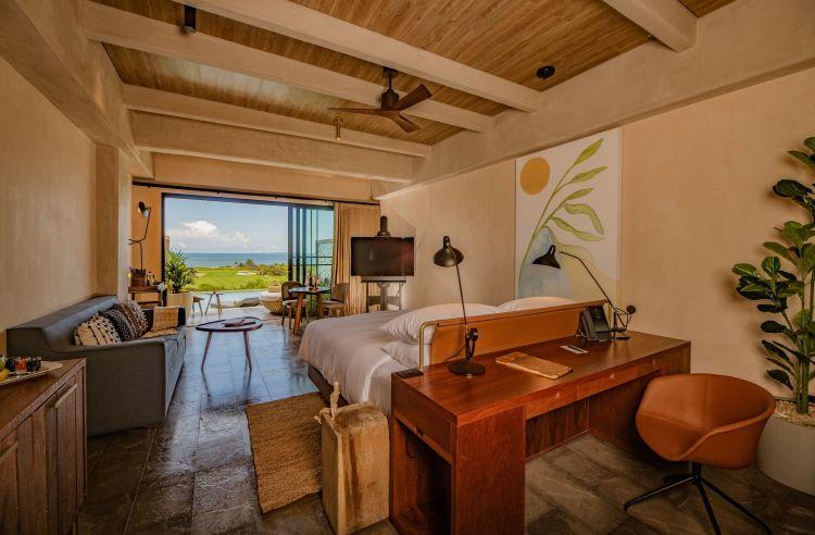 Inspira Junior Suite Swim Out Ocean View