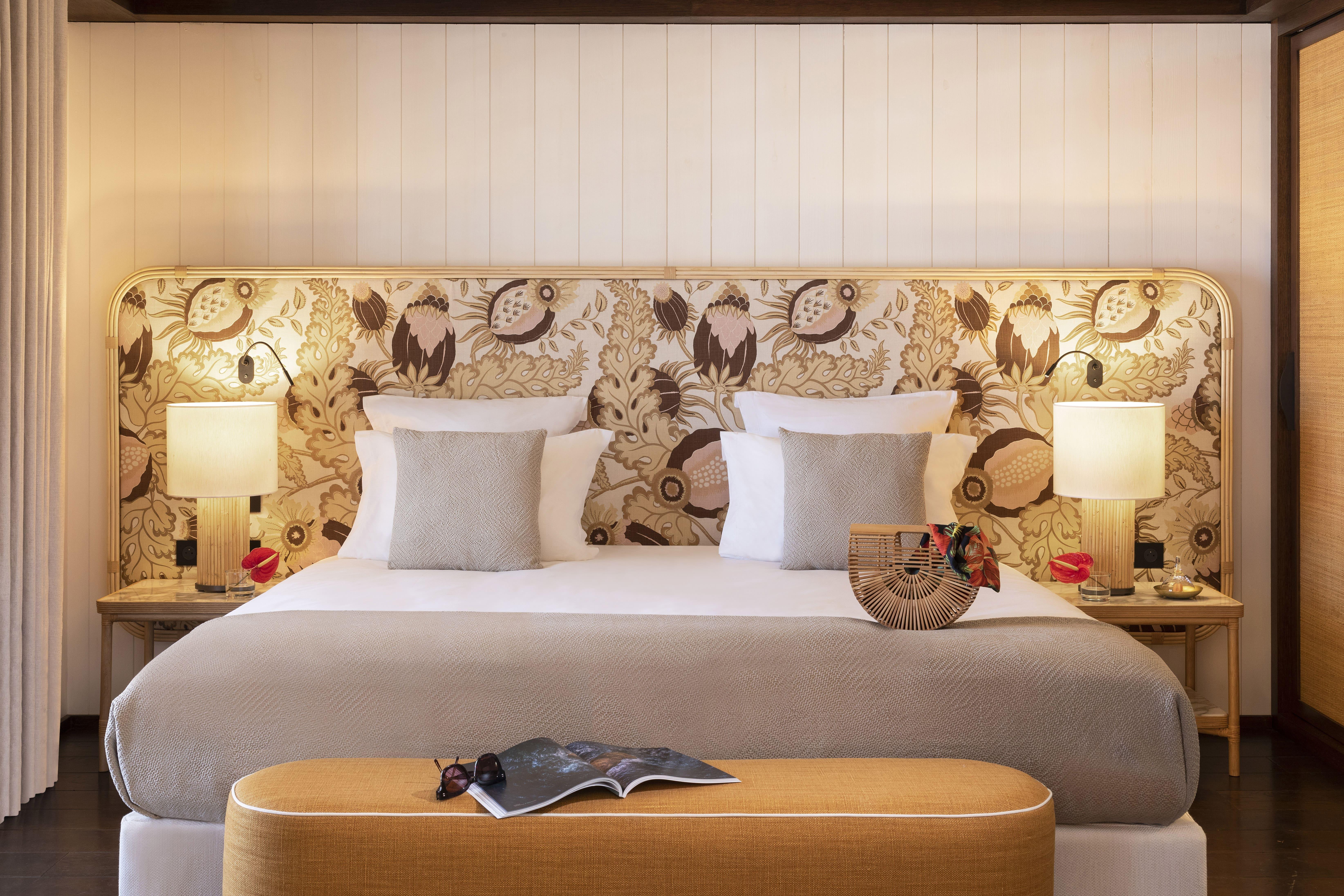 2-bedroom Prestige Suite Pool & Seaview