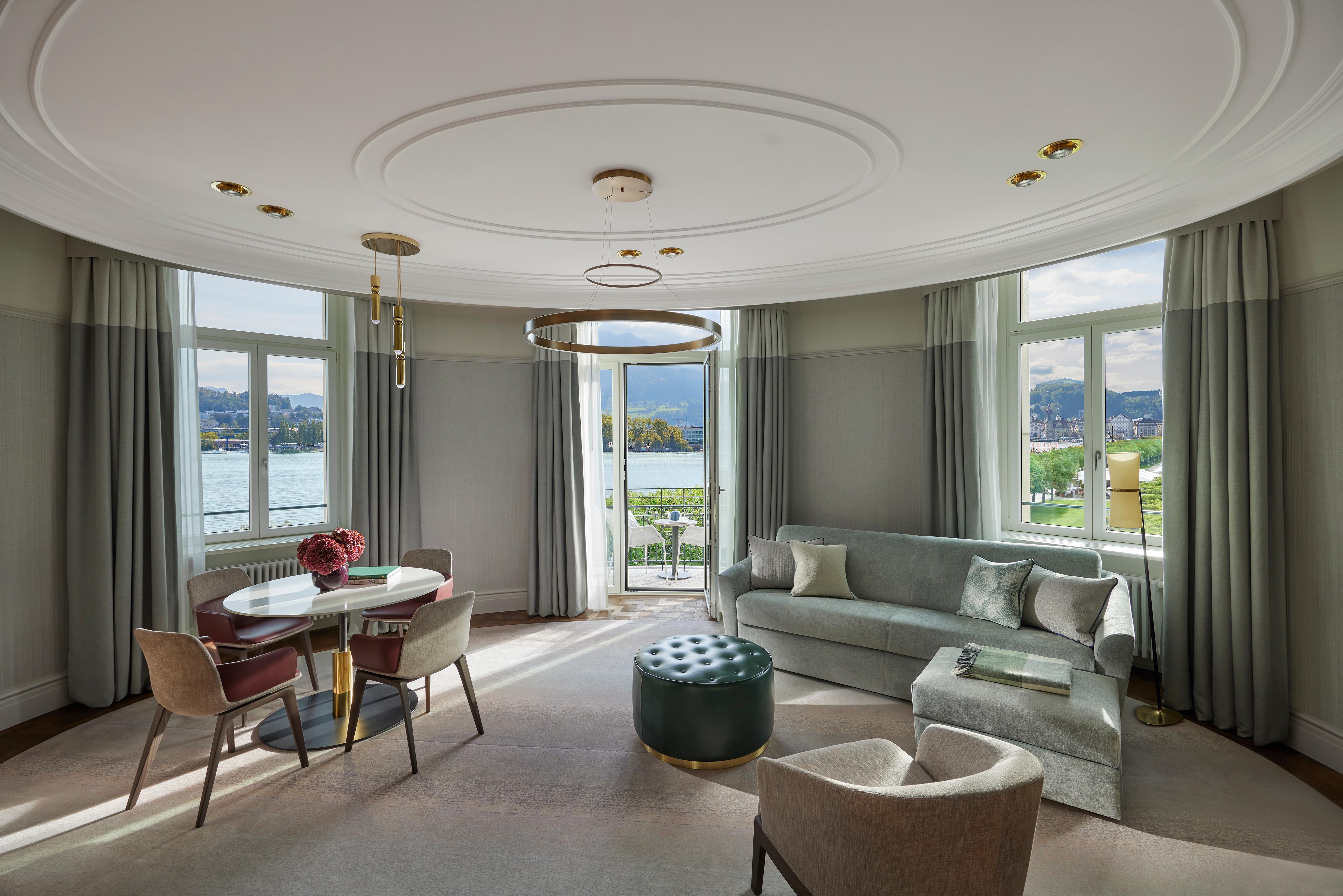 Lake View Tower Suite | King Bed (70-75 sqm / 753-807 sqft)