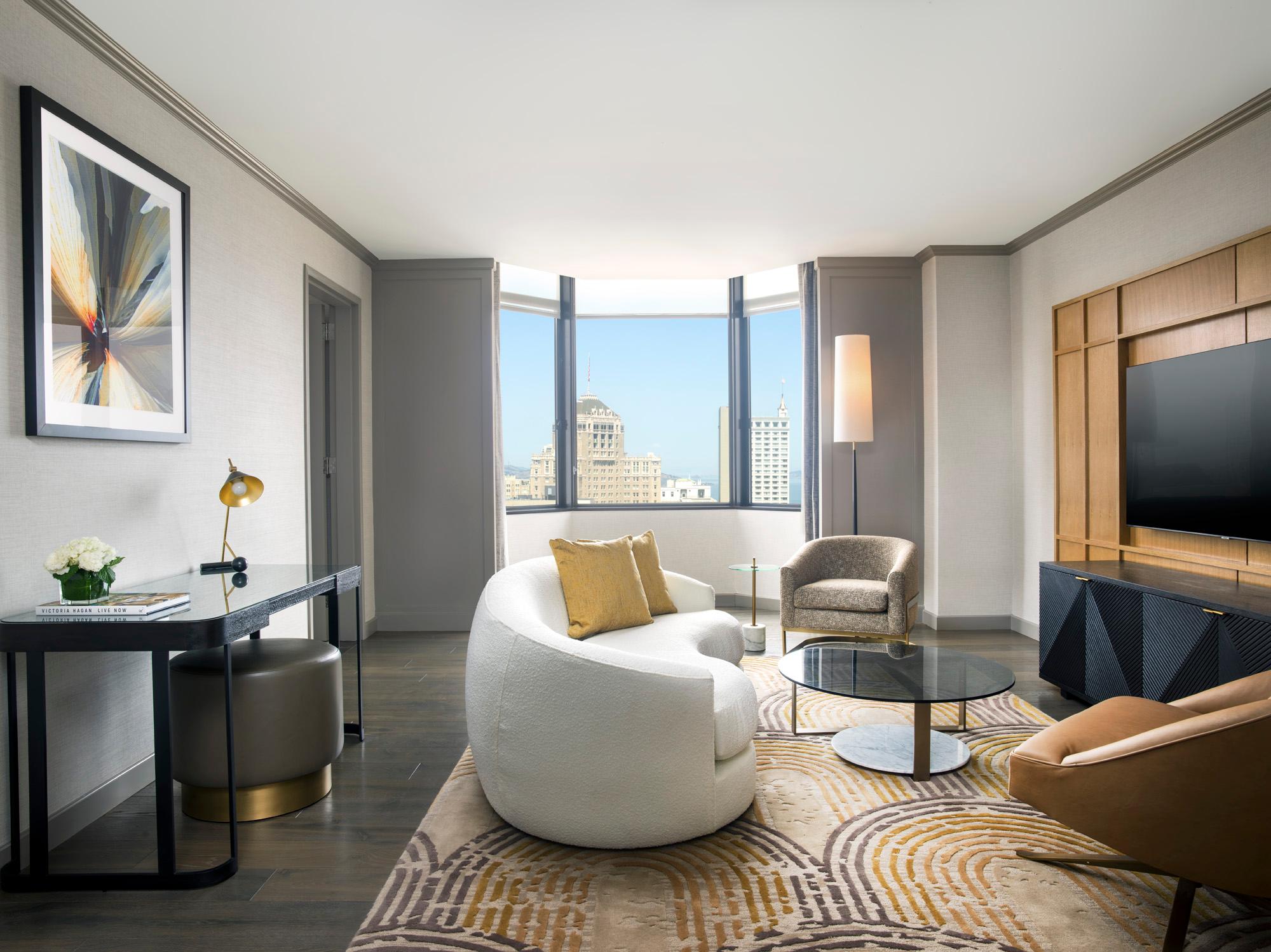 Pacific Luxury Suite