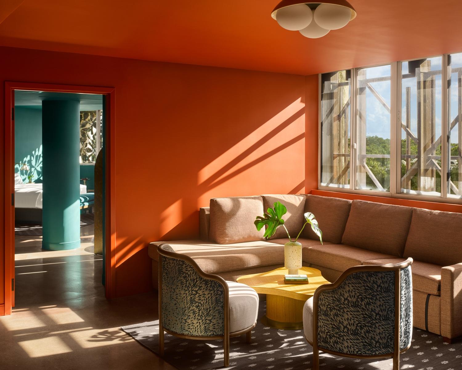 Grand Luxe Corner Suite