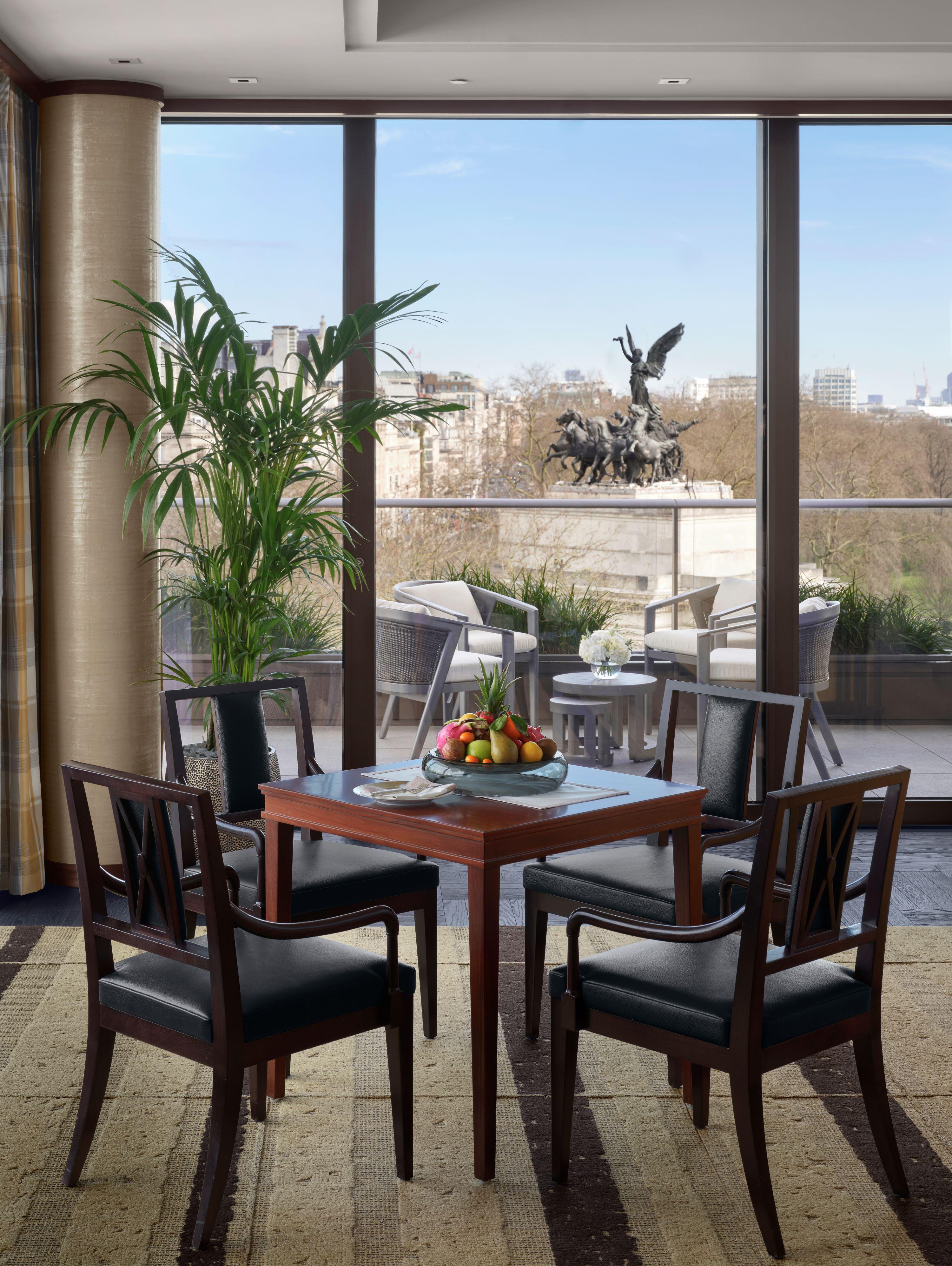 The Peninsula Suite