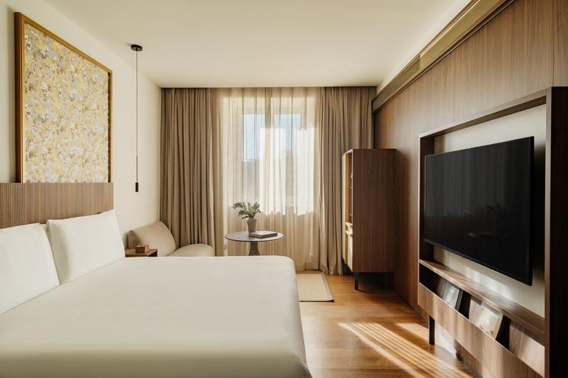 Premier Room