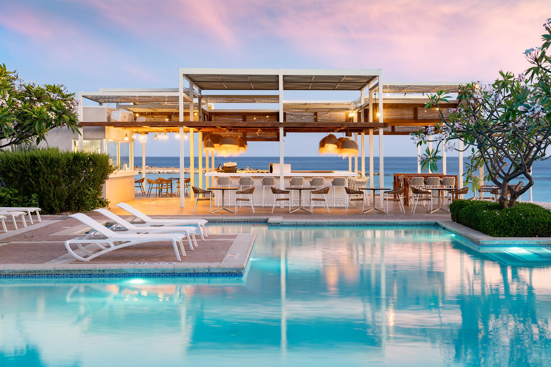 Curacao Marriott Beach Resort, Curacao — Curacao Marriott Beach Resort