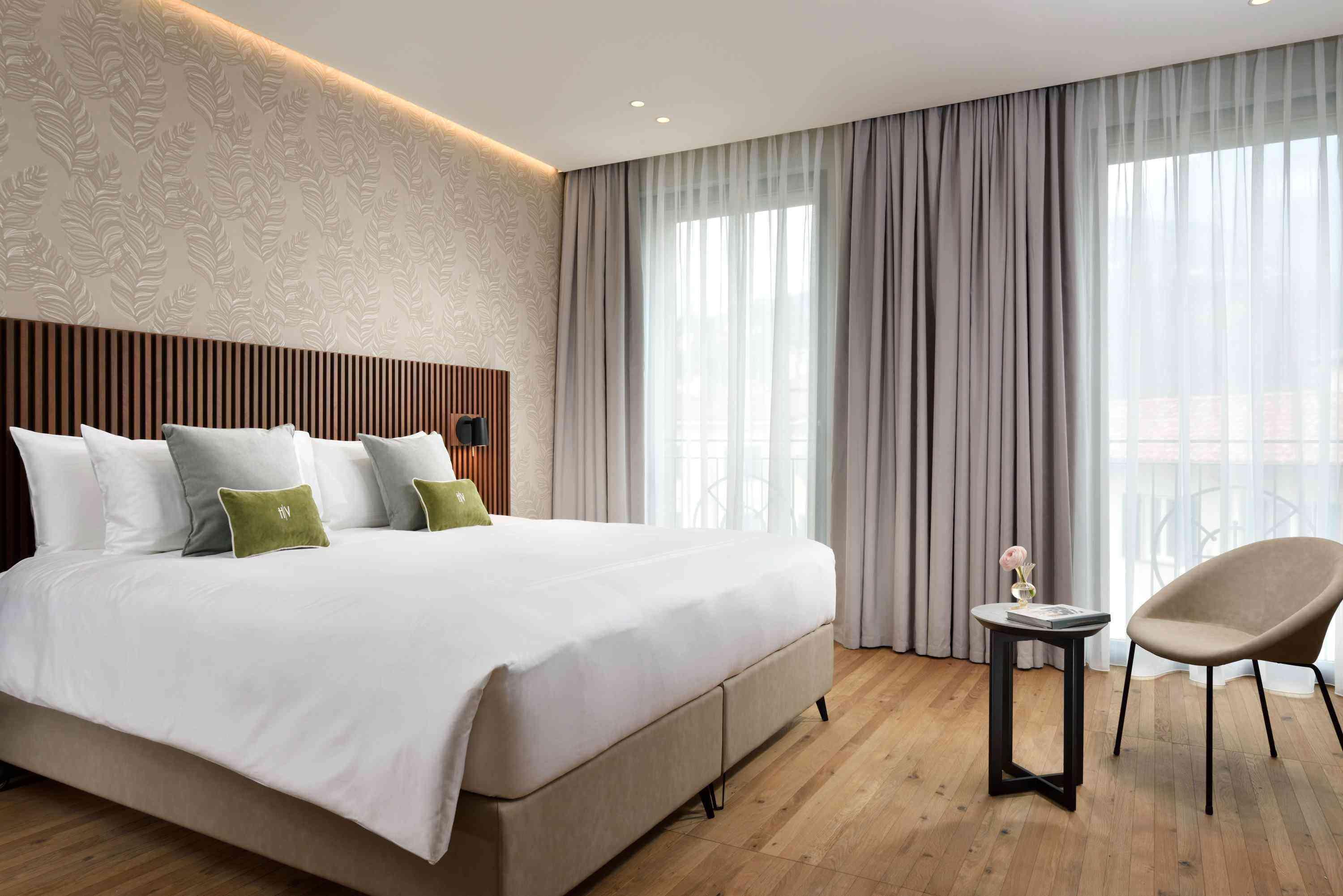 Deluxe Room Courtyard View