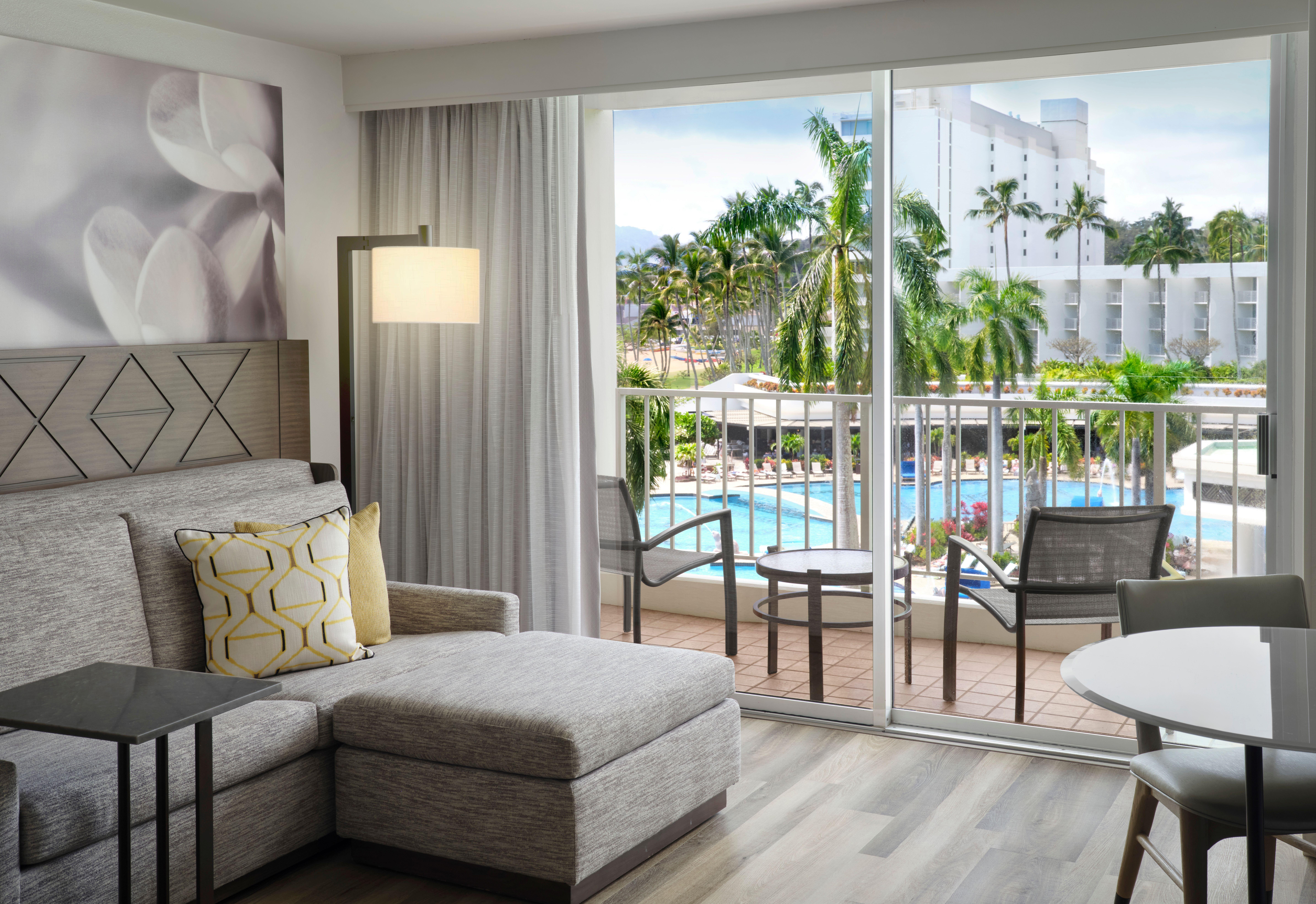 King – Pool View (D1KNP)