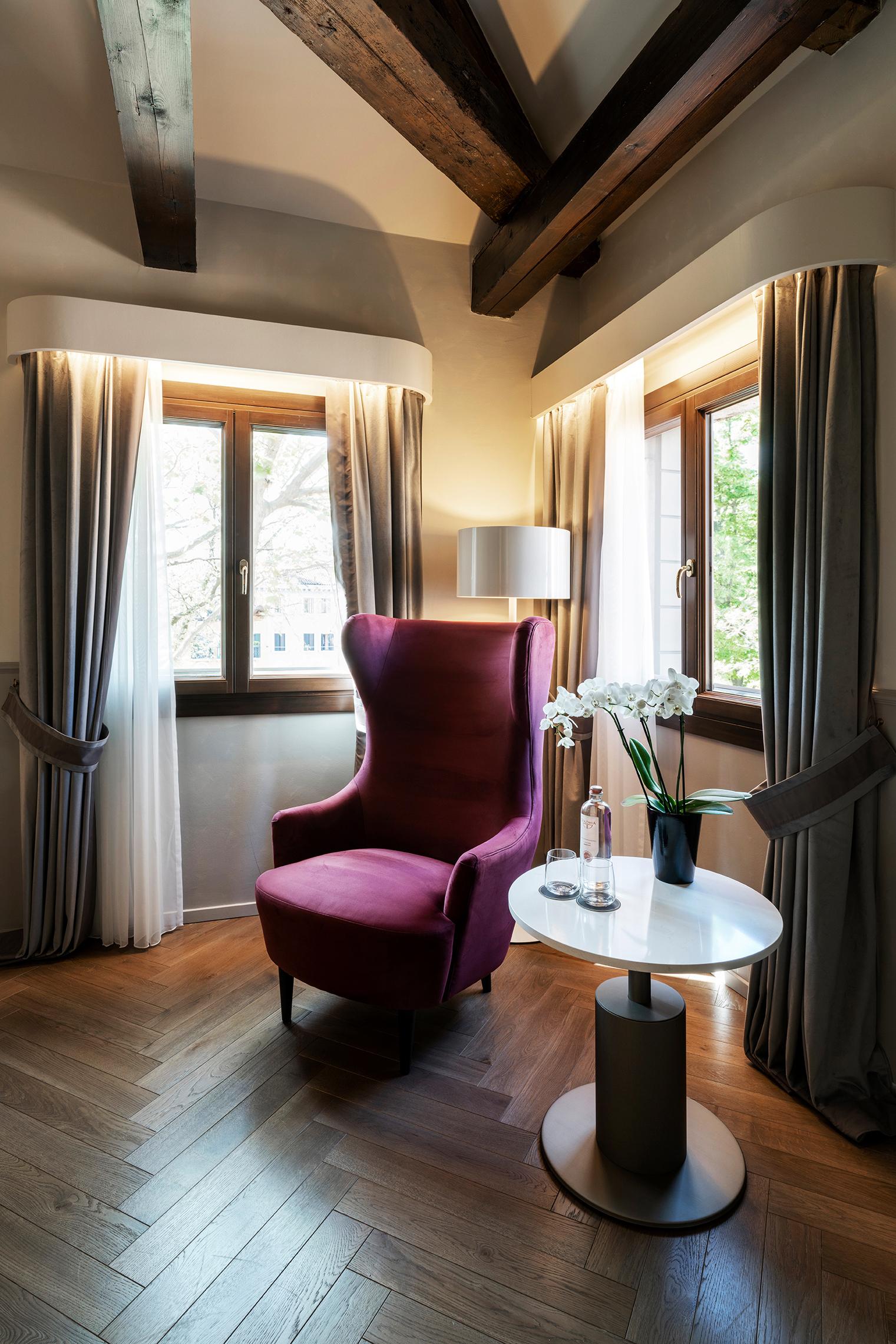 Junior Suite with Canal View