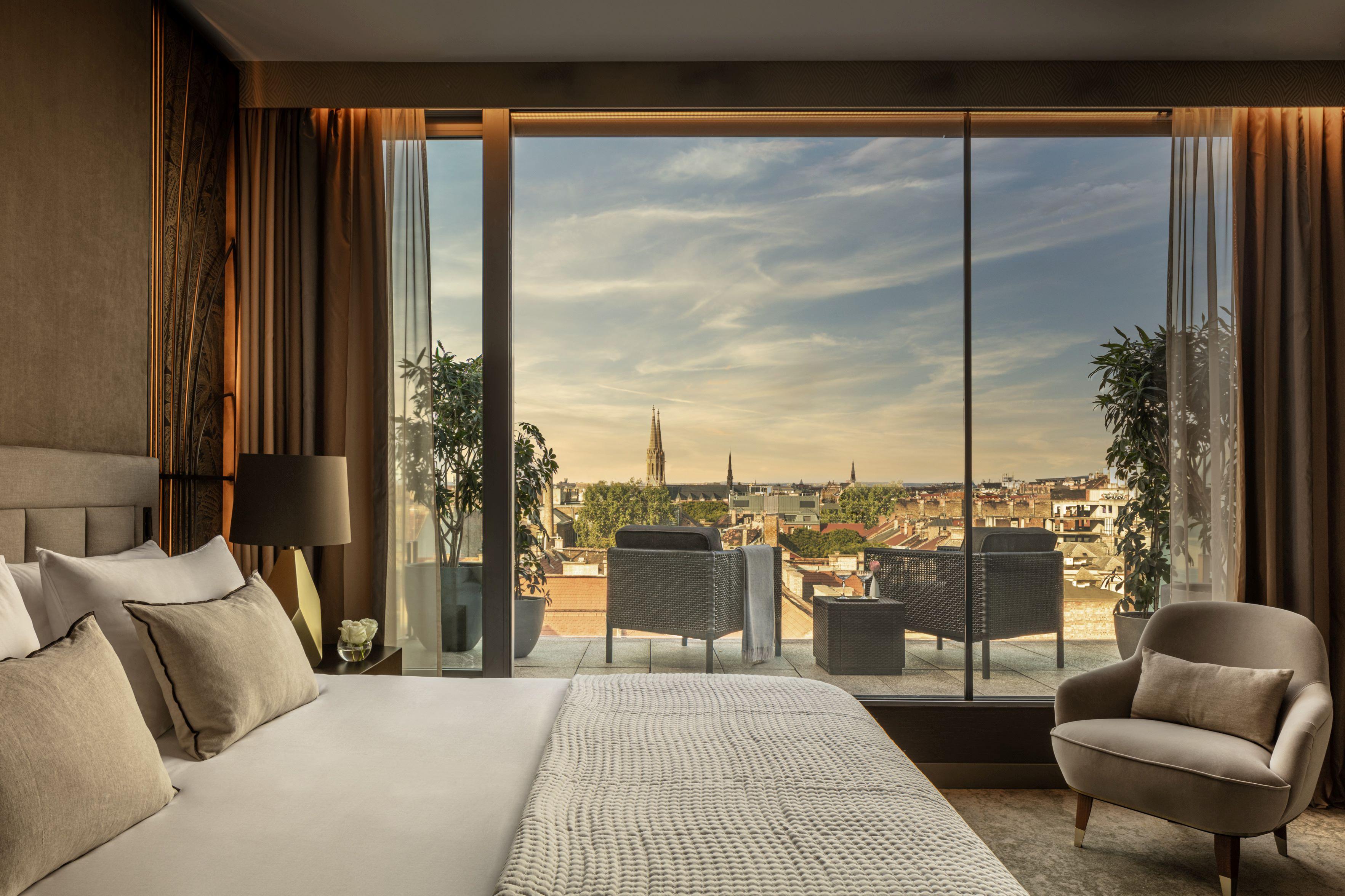 Grand Premium with Terrace