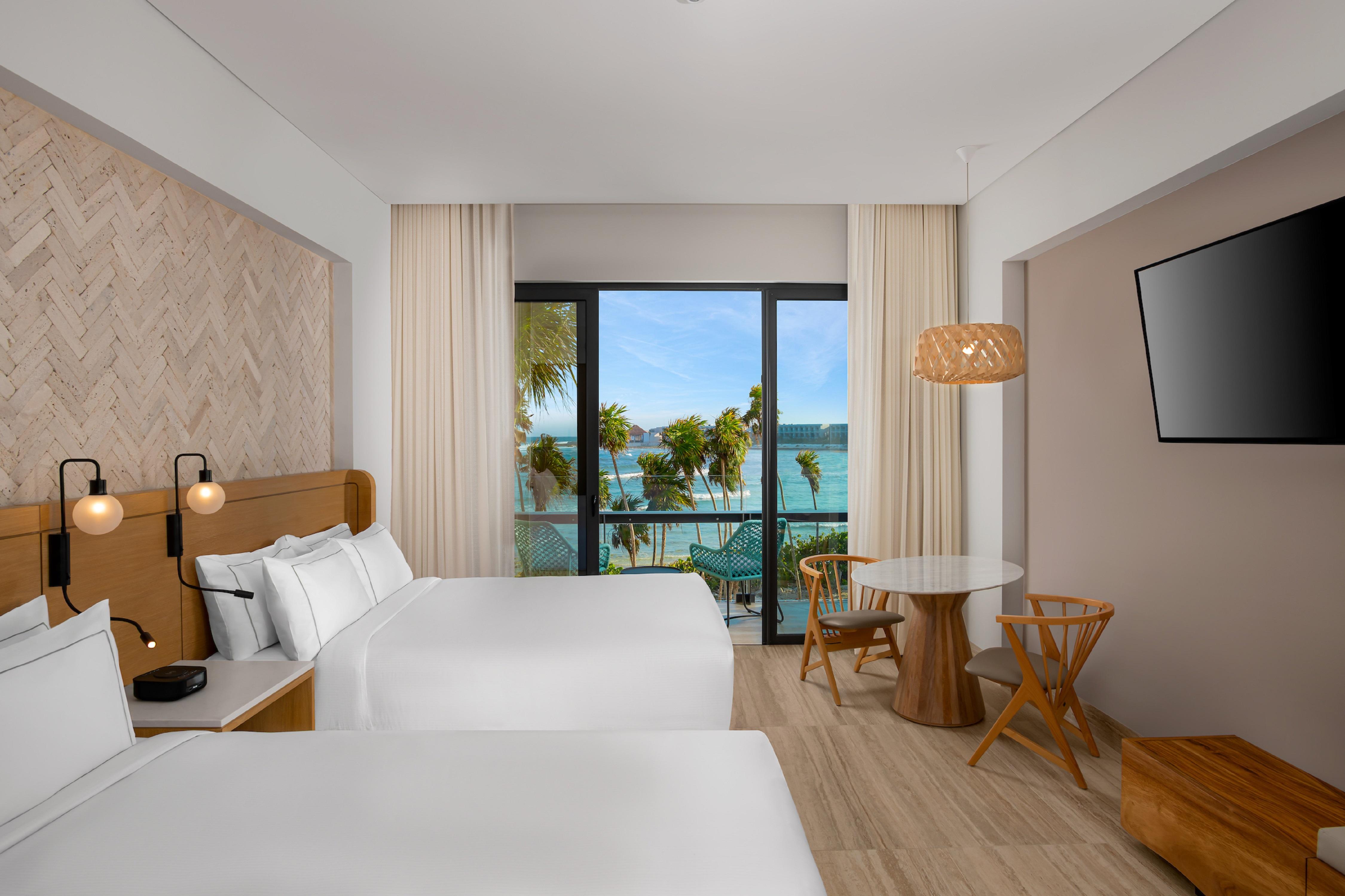Partial Ocean View Room - King Bed