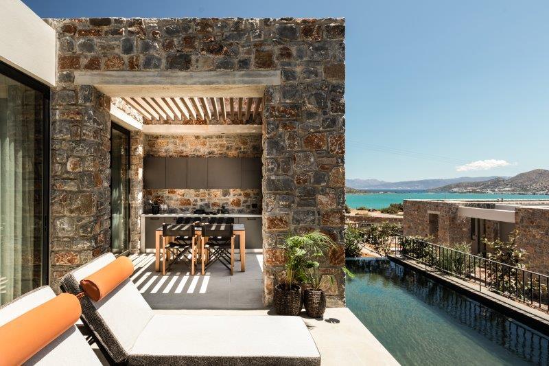 Core Residence 2 Bedrooms with Private Pool