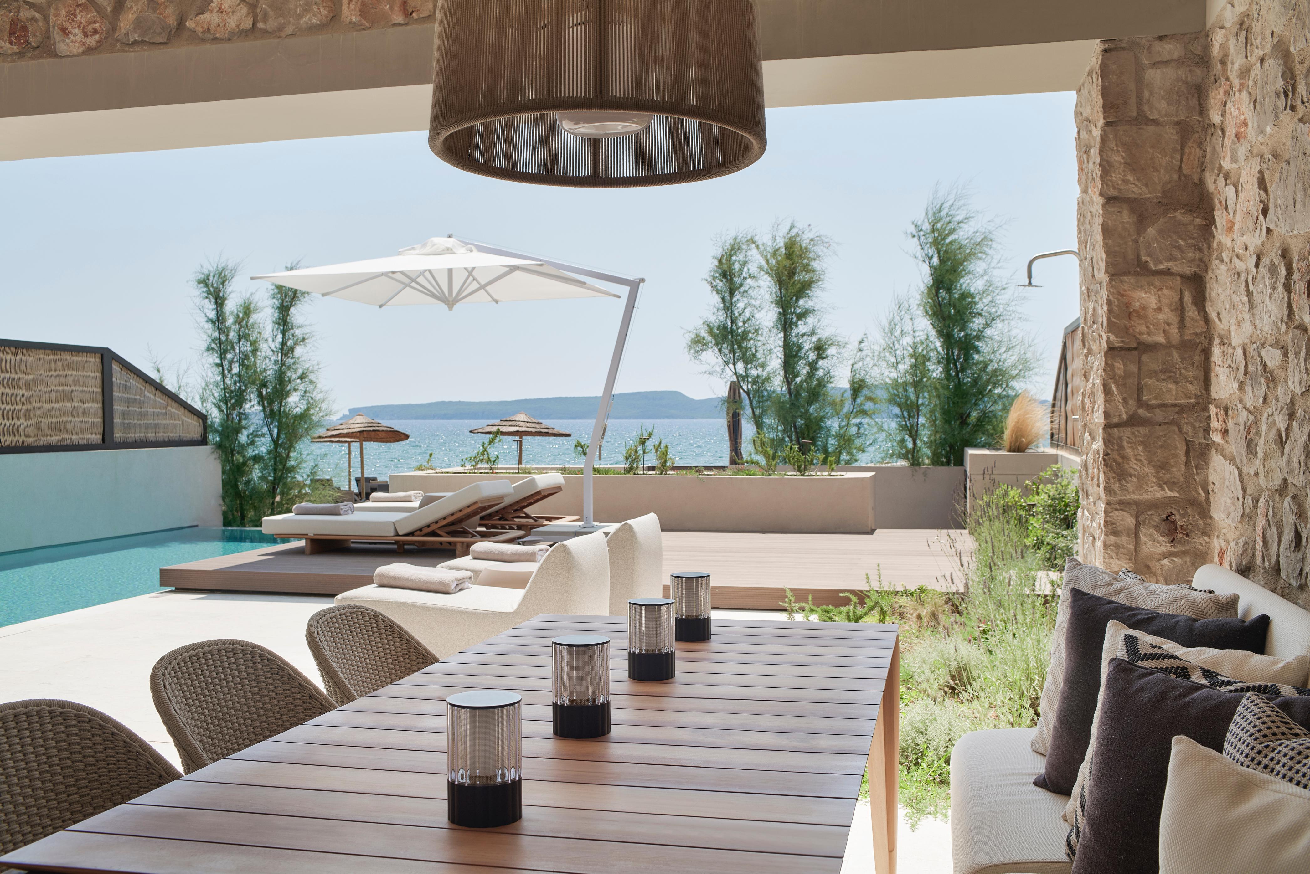 WOW Agora Beachfront Infinity 1- Bedroom Suite