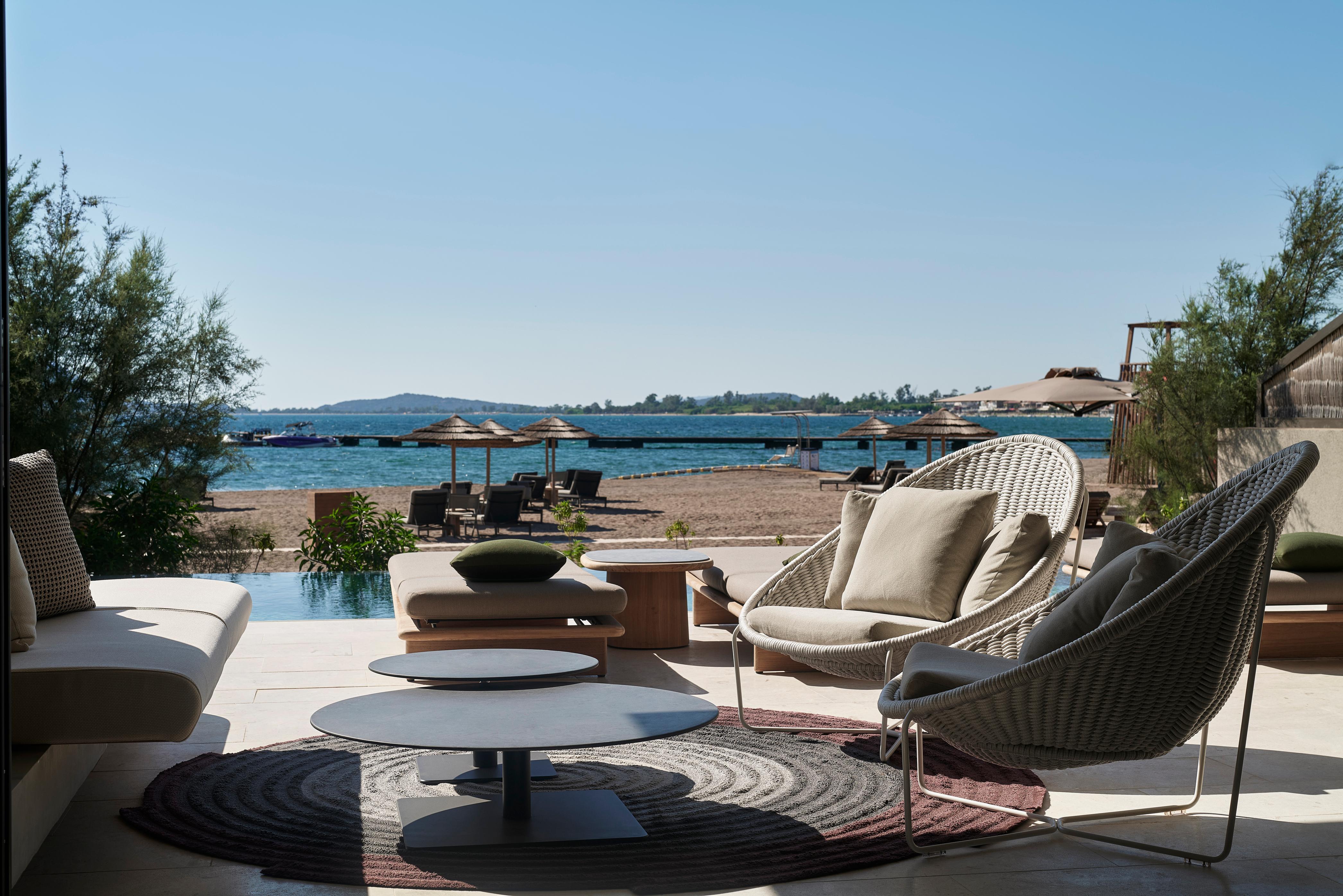 EWOW Beachfront infinity 3-Bedroom Villa