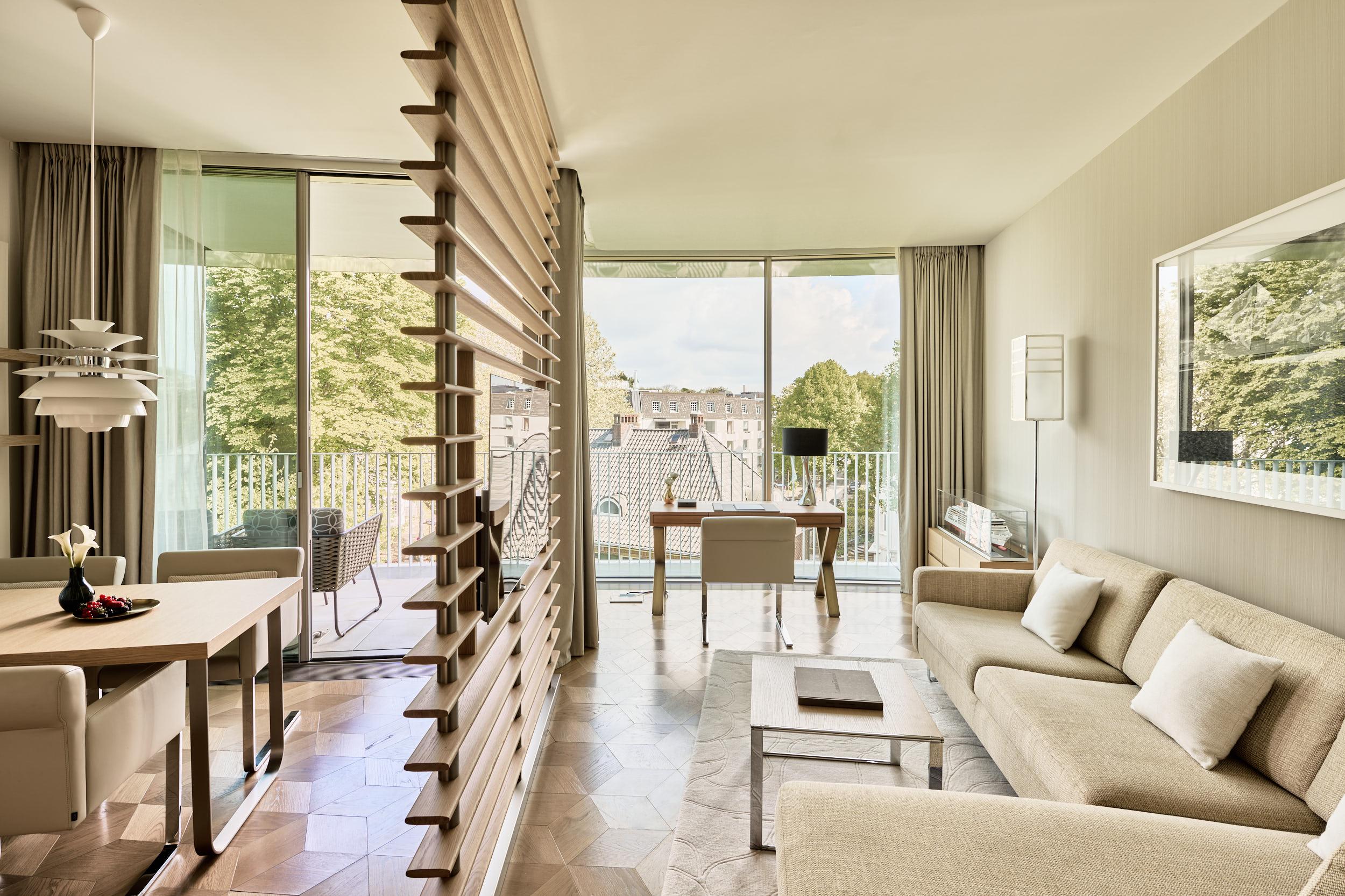 Europa 2 Suite