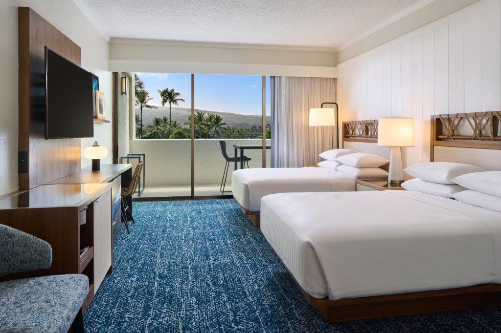 Resort View 1 King Bed or 2 Double Beds - 420 sf