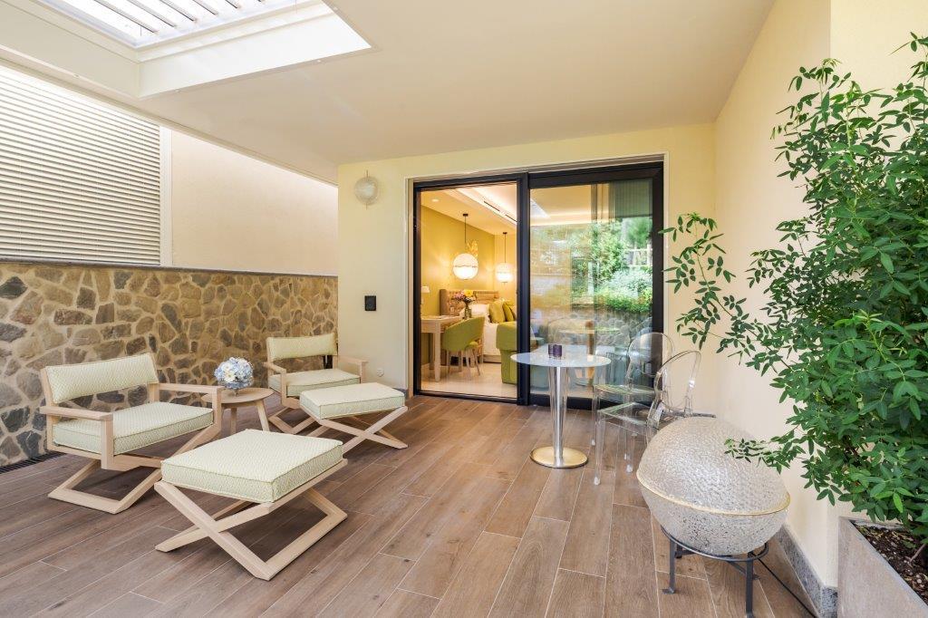 Superior Room with Pinewood View