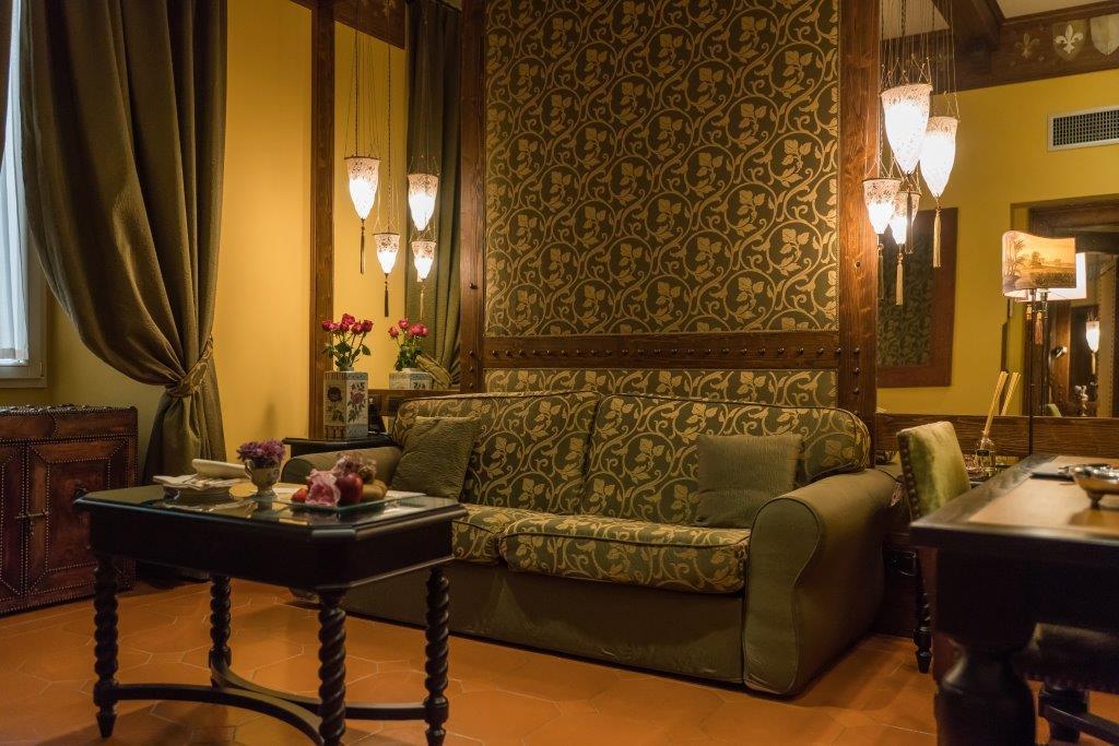 Suite Tuscan style - Double bed or twin beds