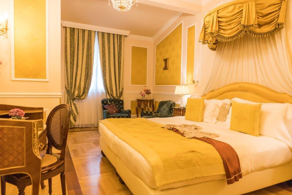Deluxe Room - Double bed or twin beds
