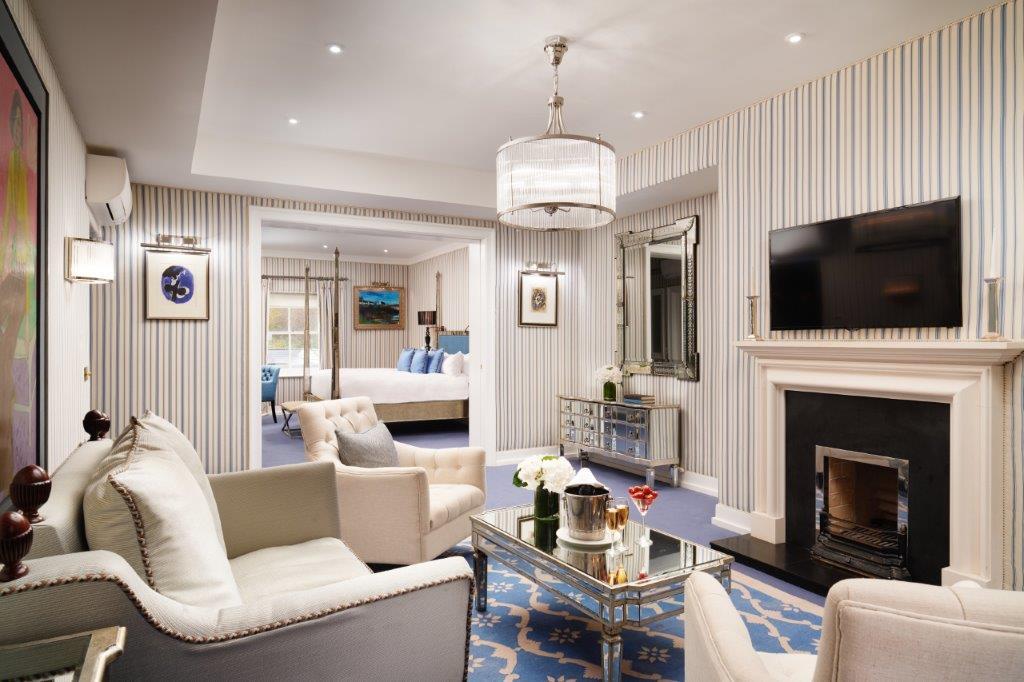 Lake View Suite