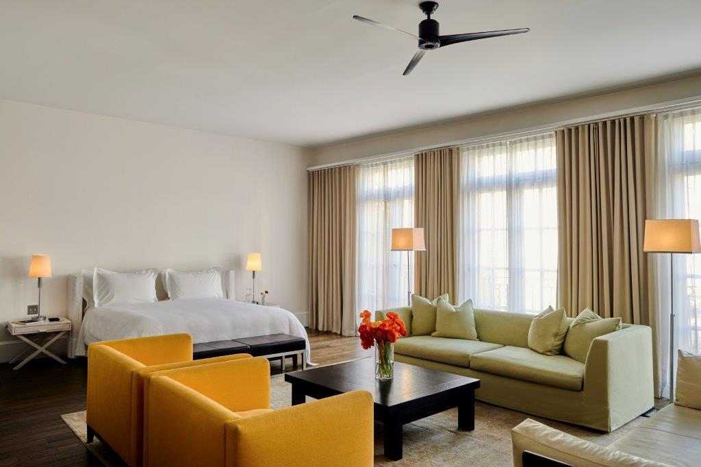 The Courtyard Loft Suite