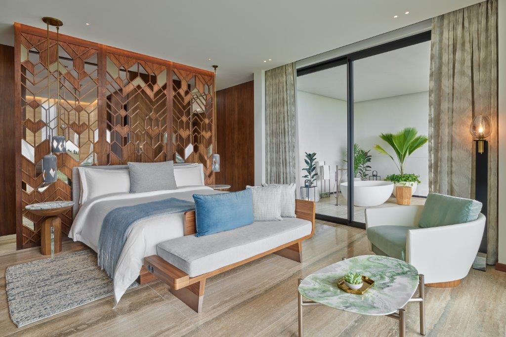 Riviera Luxe Guest Room 1 King, Ocean View, Outdoor Bathtub, Corner Room, Terrace