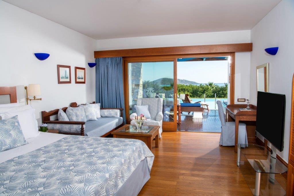Deluxe Room SPA Sea View Sharing a Pool