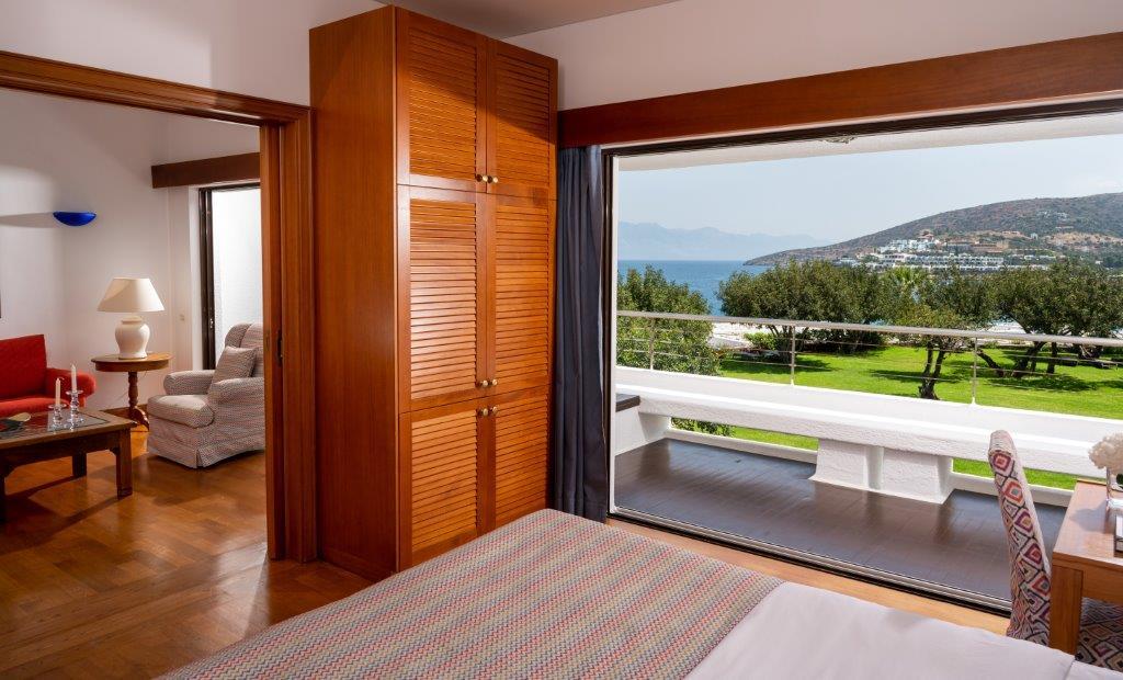 Family Hotel Suite Sea View (Two Bedrooms & Sitting Room Separate)
