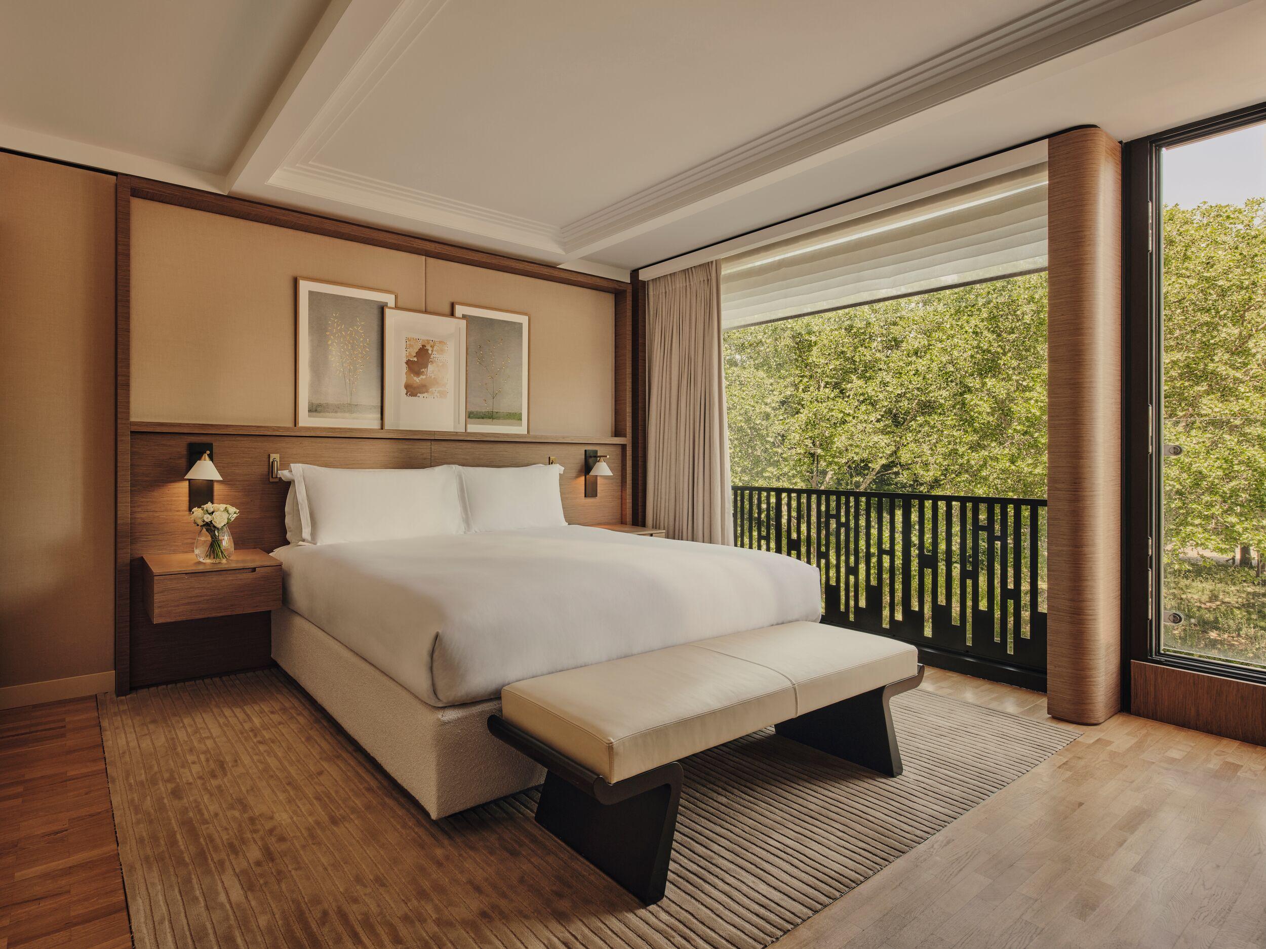 Deluxe Park Junior Suite