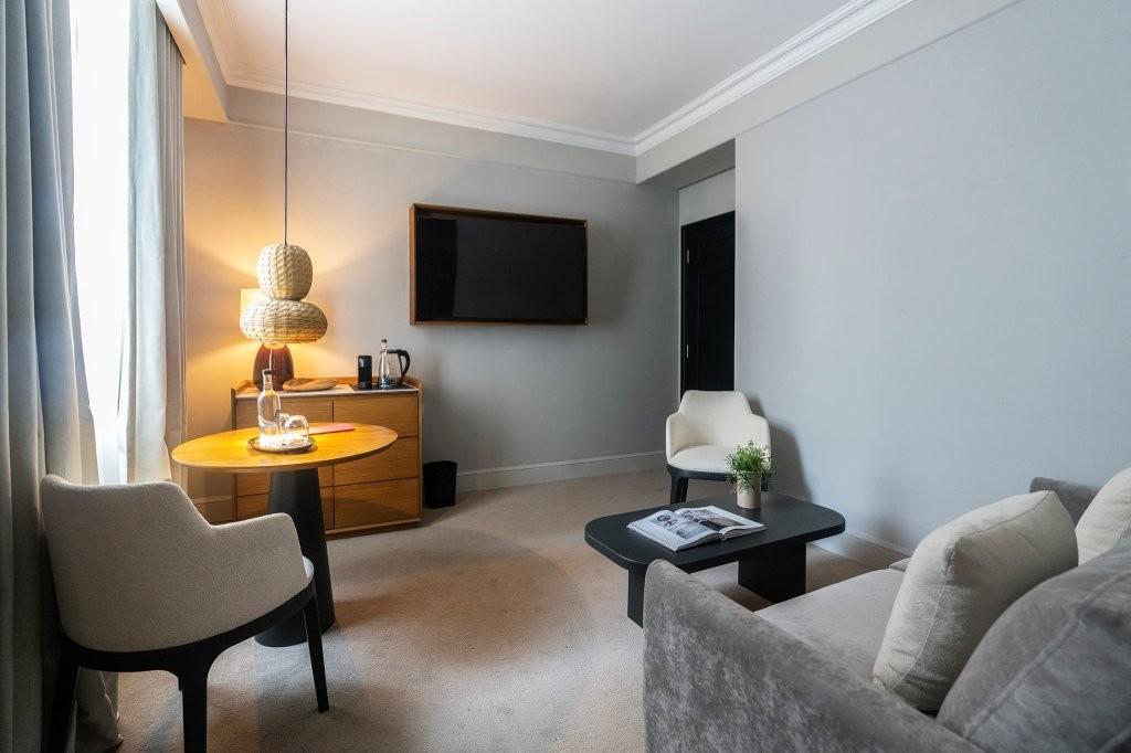 Premium Suite