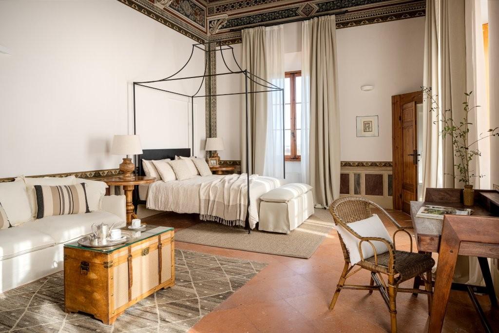 Pietro Master Suite