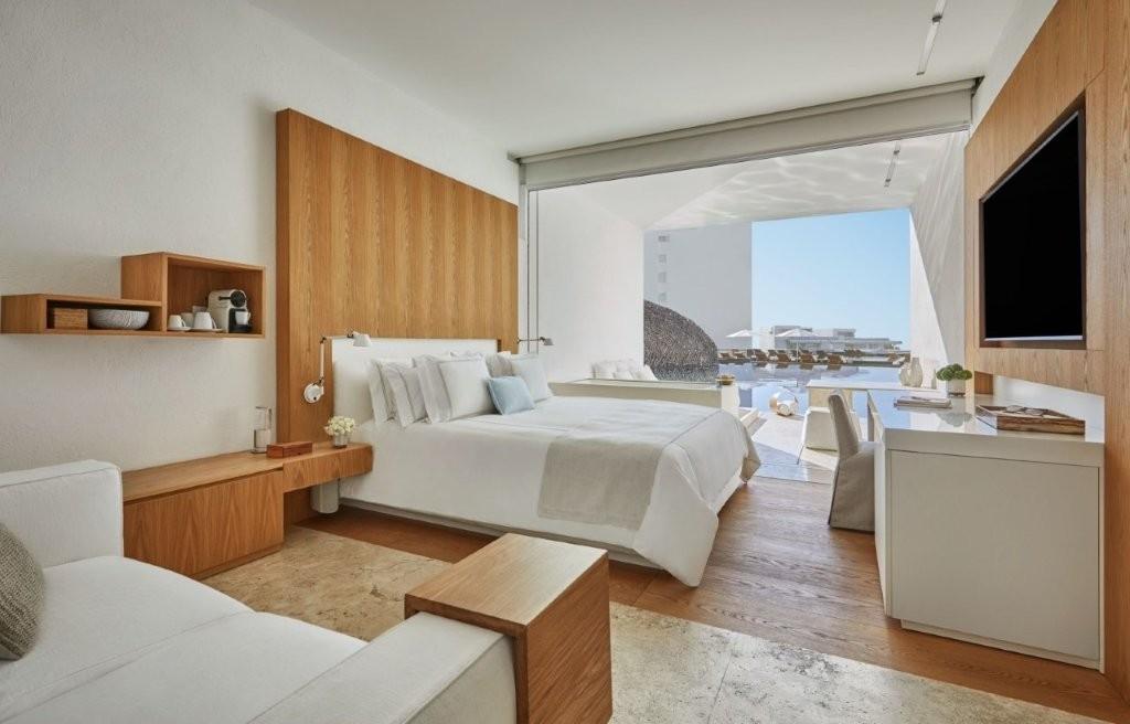 Partial Ocean View King Bed