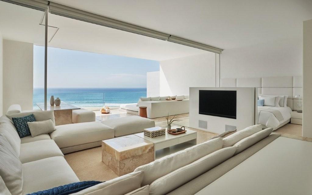 Ocean View One Bedroom Suite with Butler Service
