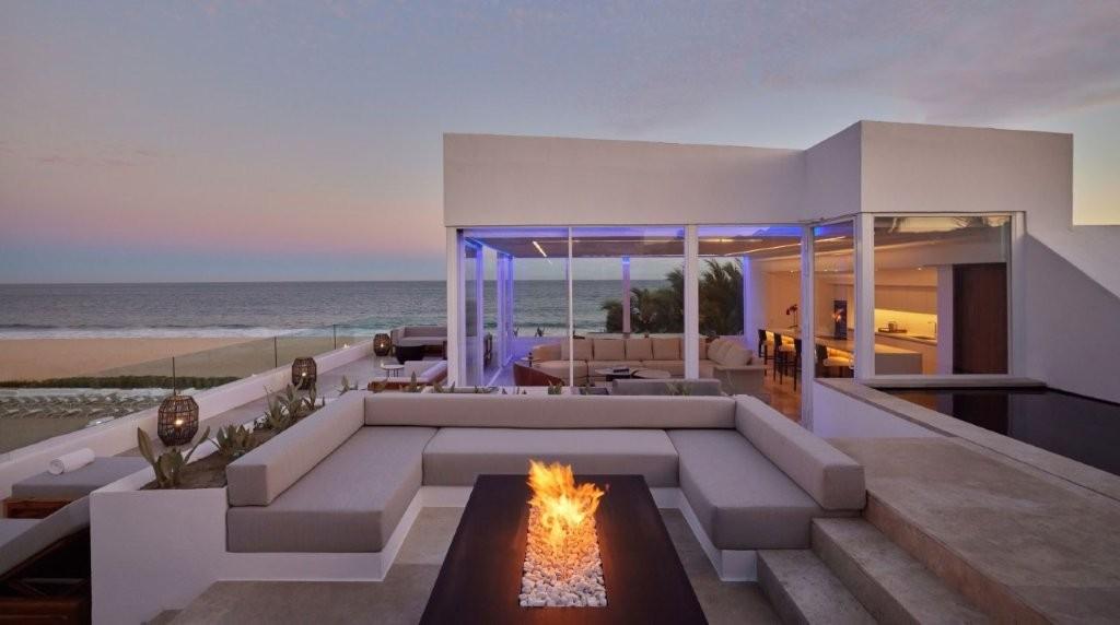 Five Bedroom Ocean Front Villa with Butler Service