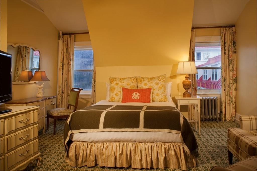 Family Room 2 Queen Beds