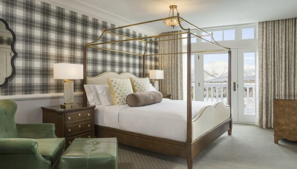 Presidential Wing 1 King Bed with Balcony