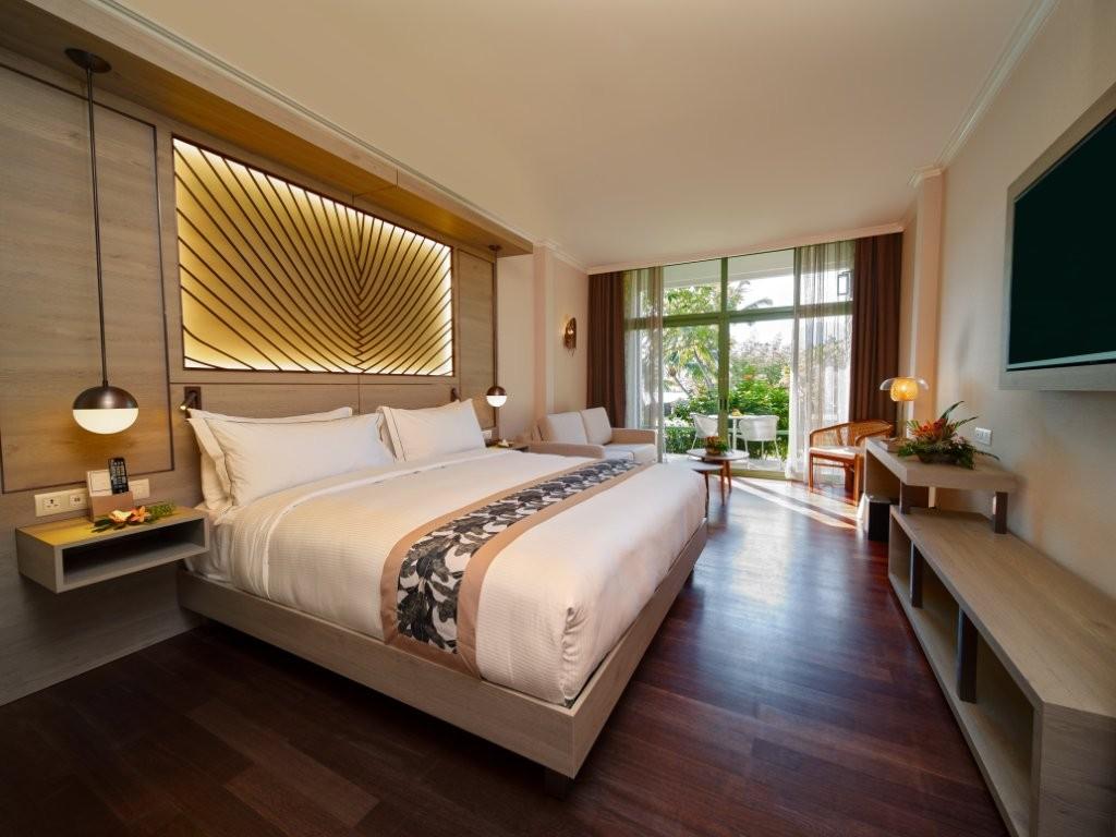 1 King Bed - Garden View Room