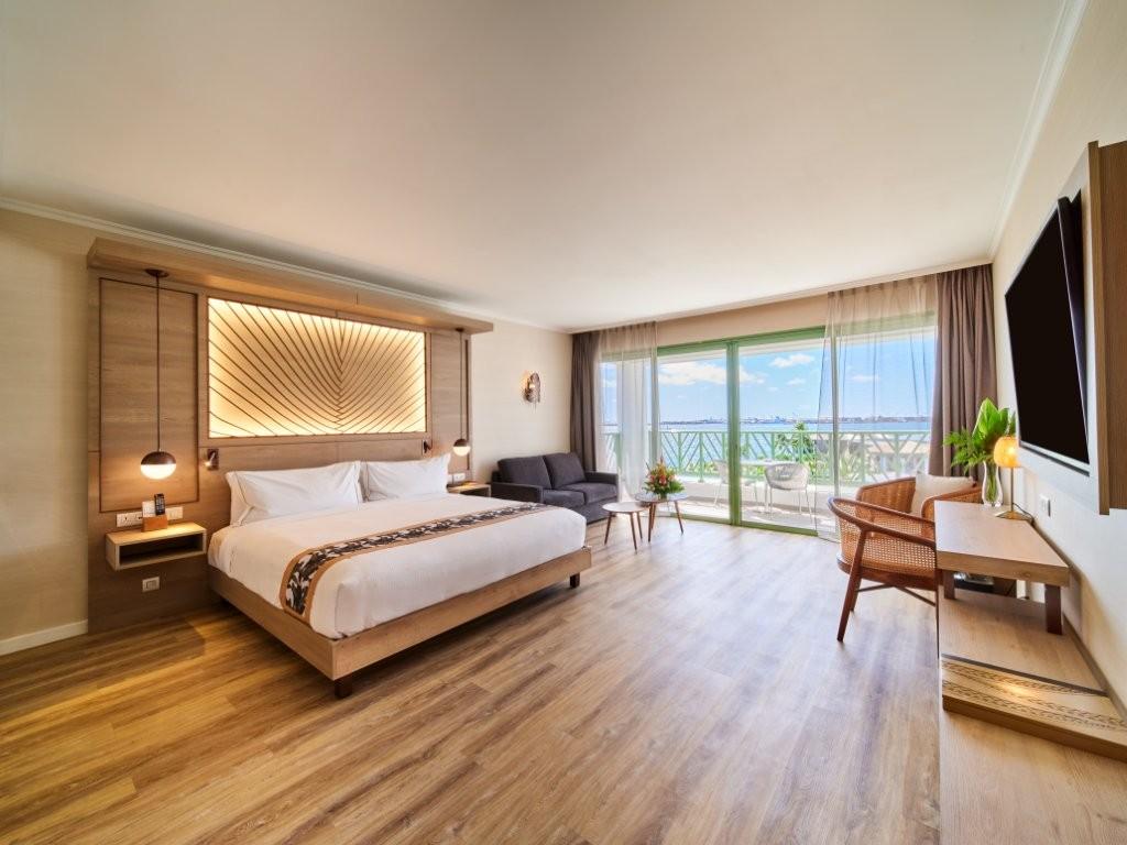 King Bed - Premier Ocean View