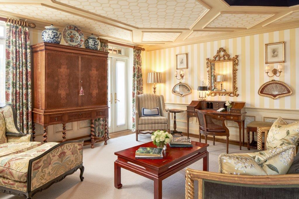 Junior Suite (350sq.ft)