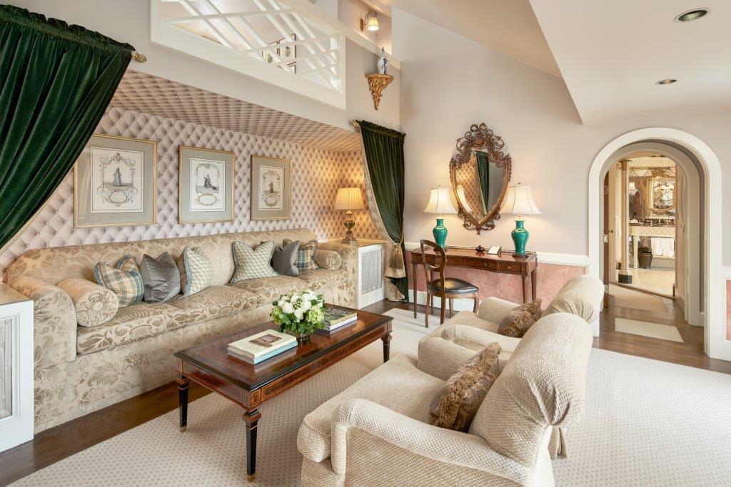 Bi-Level Suite 11 (500sq.ft.)