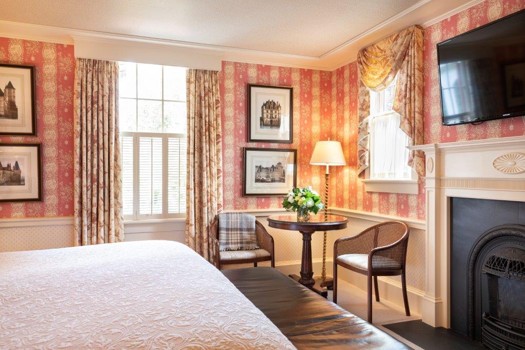 Parsonage Intermediate Room (300sq.ft.)