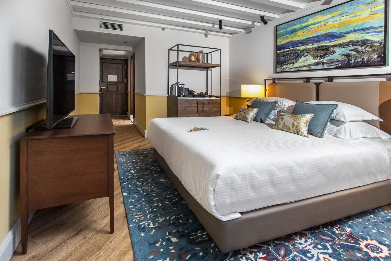 Jasmine Room
