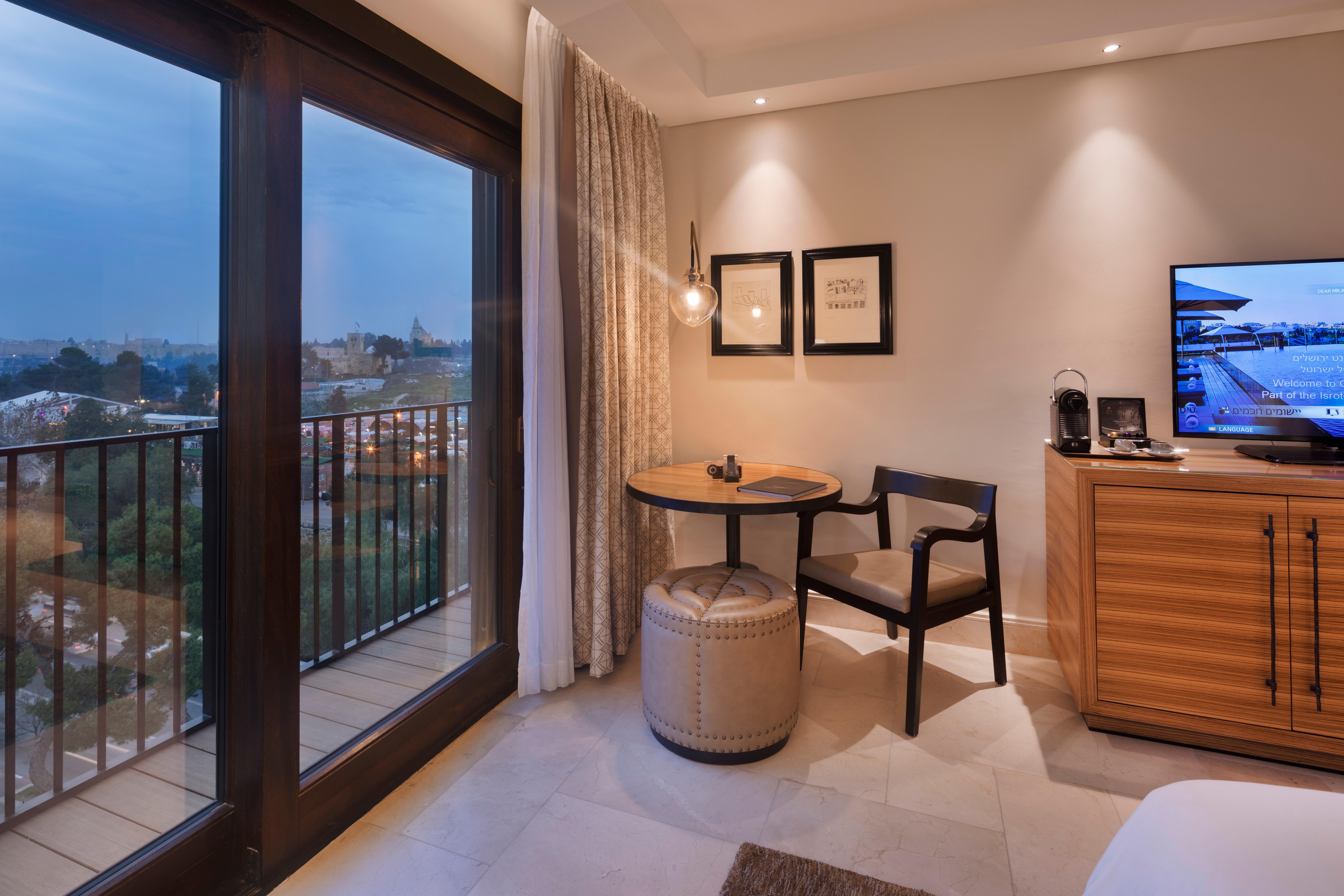 Orient Suite with Old City View