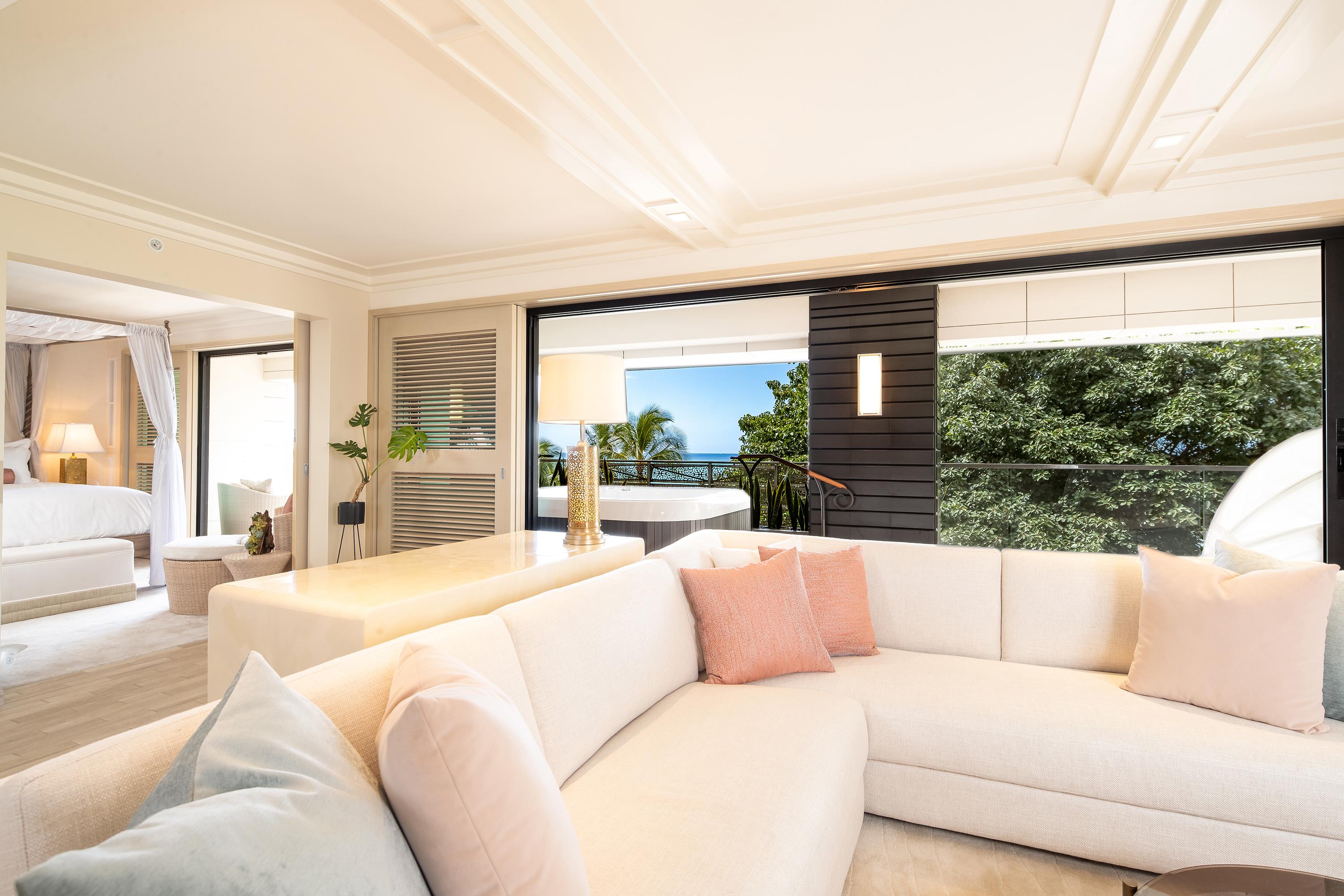 Beach View Ruby Suite - 2 Bedroom Plus Den