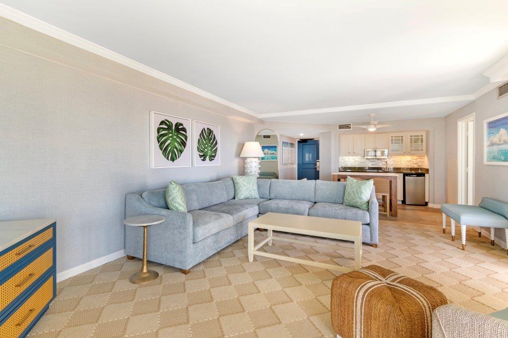 Luxury Oceanfront Suite - 1 King Bed
