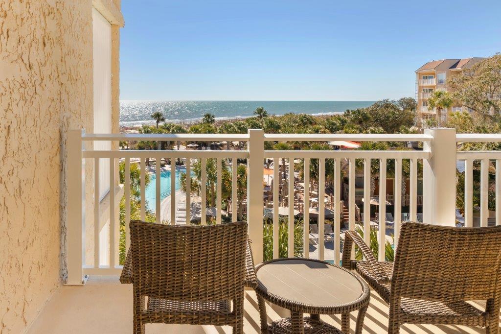 Partial Ocean View Studio Suite - 1 King Bed